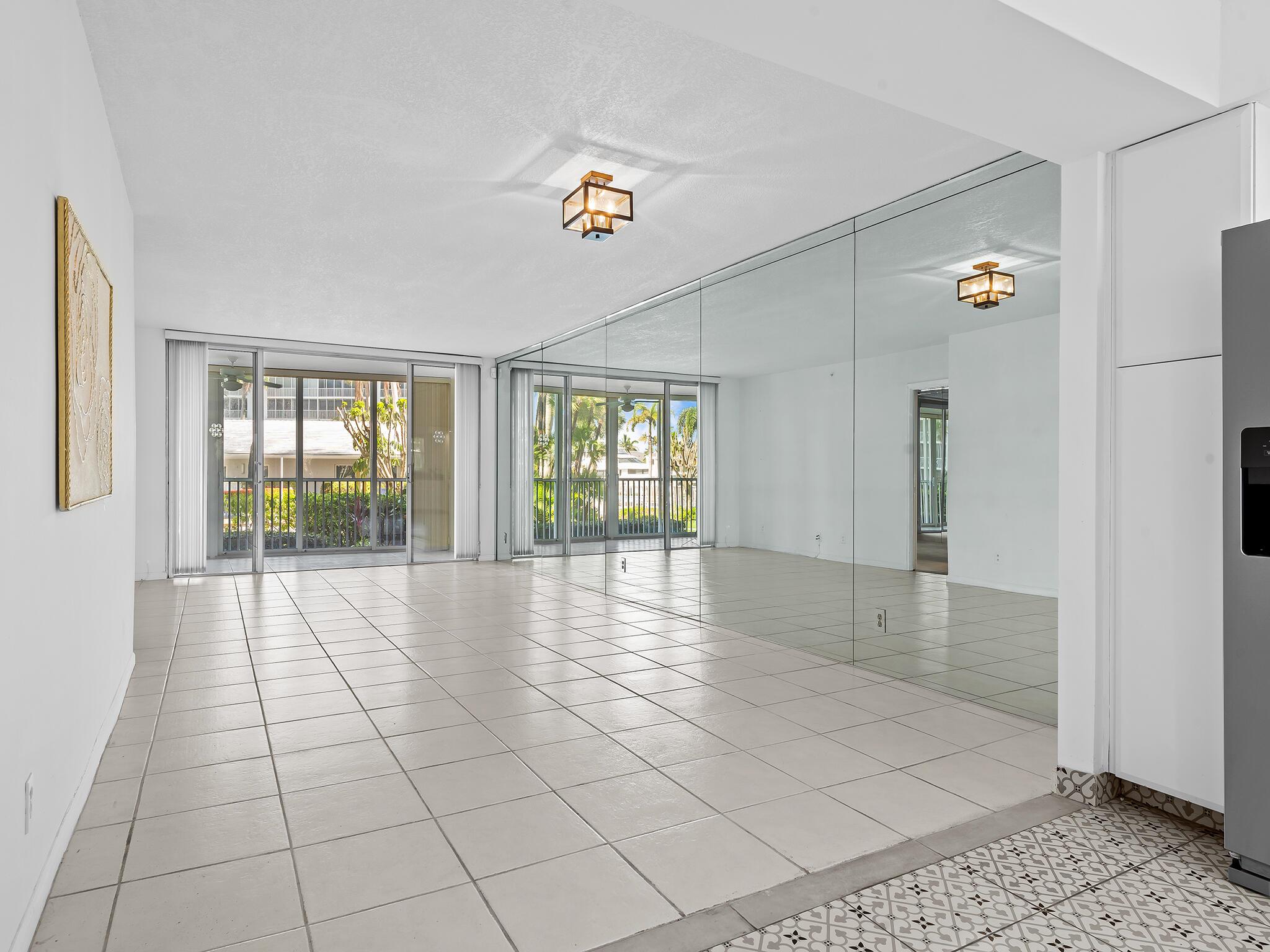 SEAGATE OF HIGHLAND CONDO - Residential