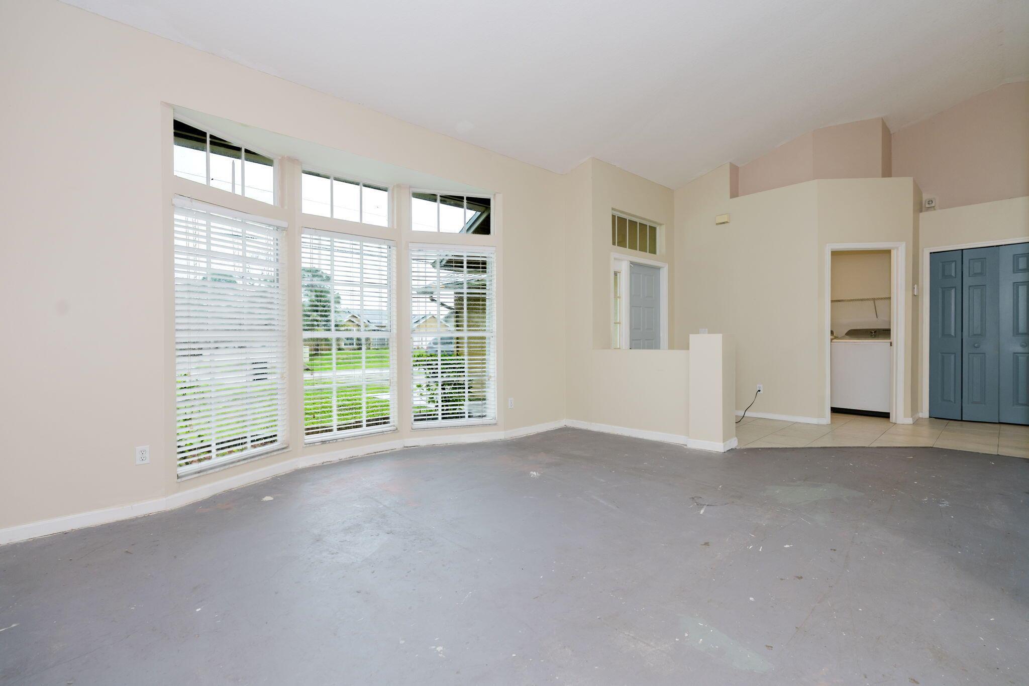 PORT ST LUCIE SECTION 5 - Residential