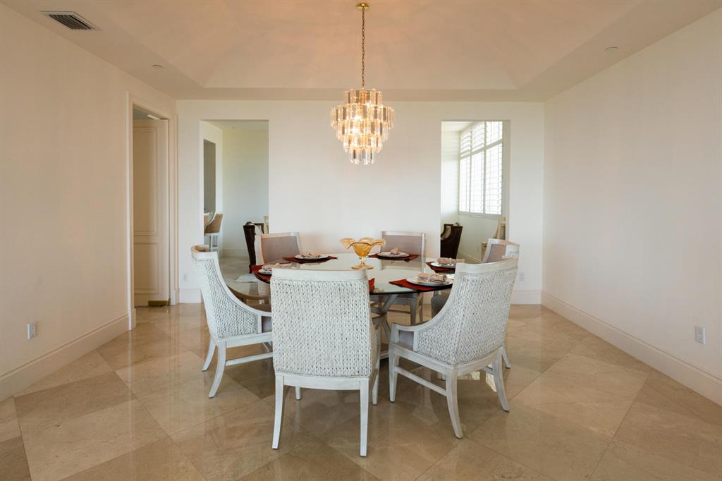 BELLARIA CONDO - Residential