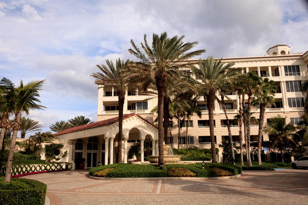 BELLARIA CONDO - Residential