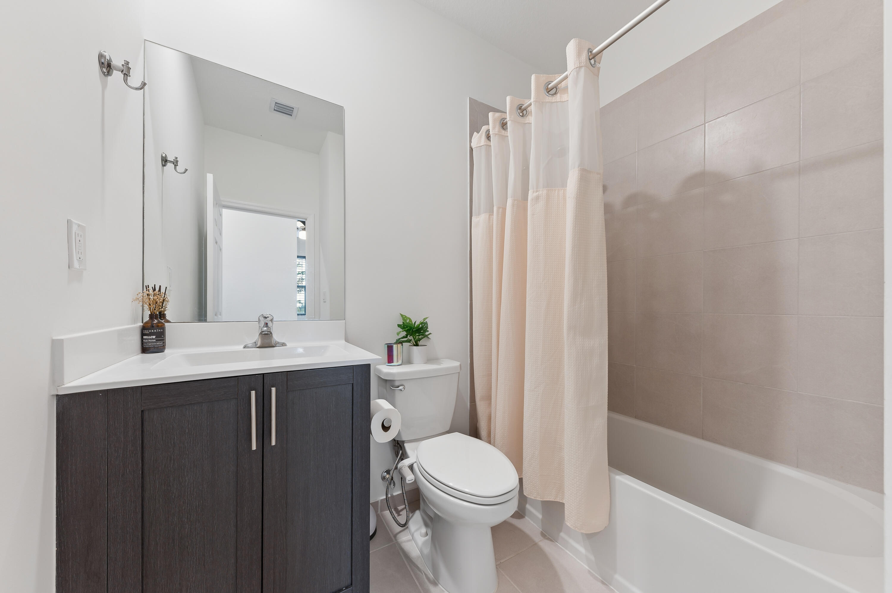 TROTTERS CHASE - Residential