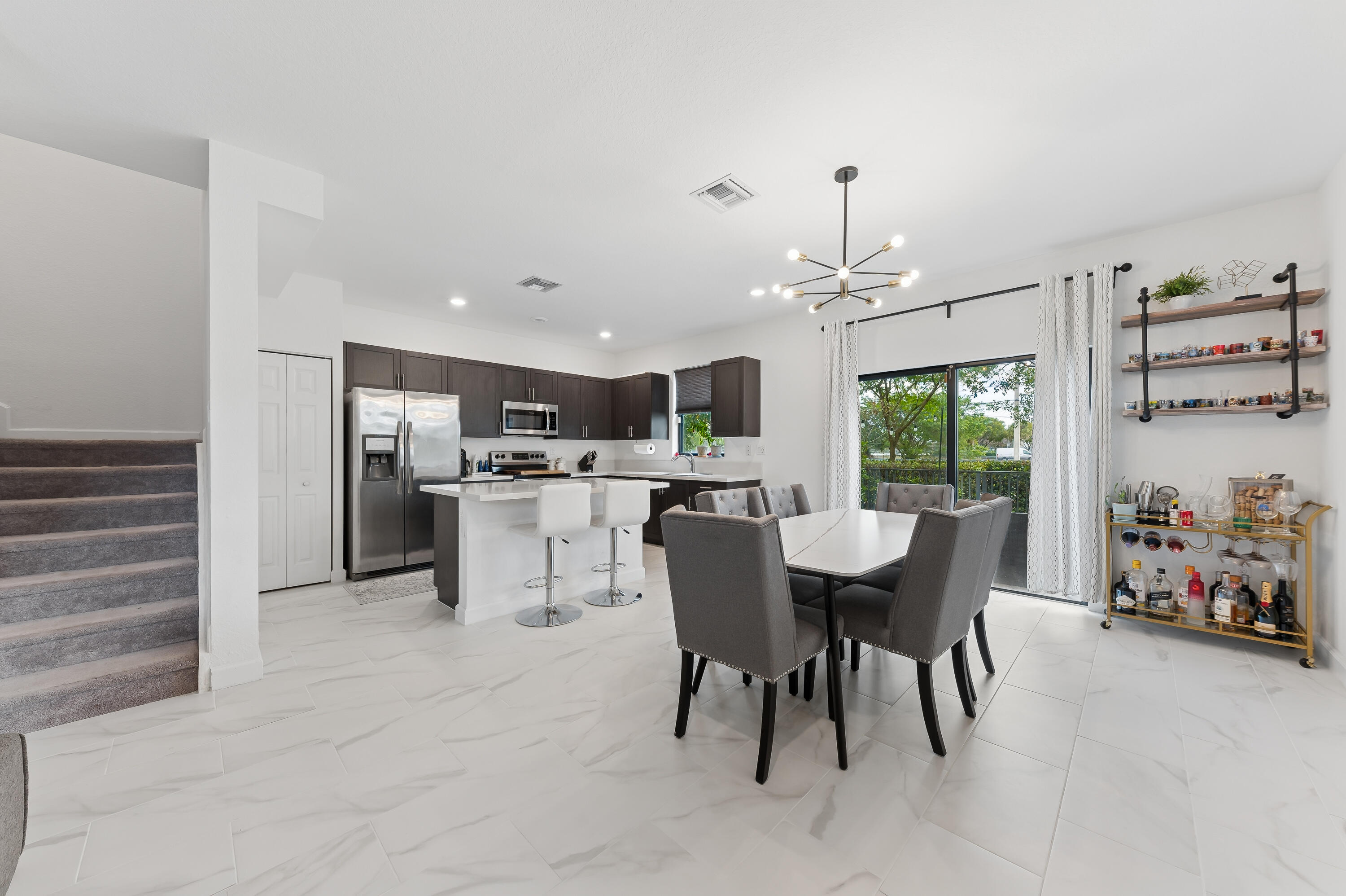 TROTTERS CHASE - Residential