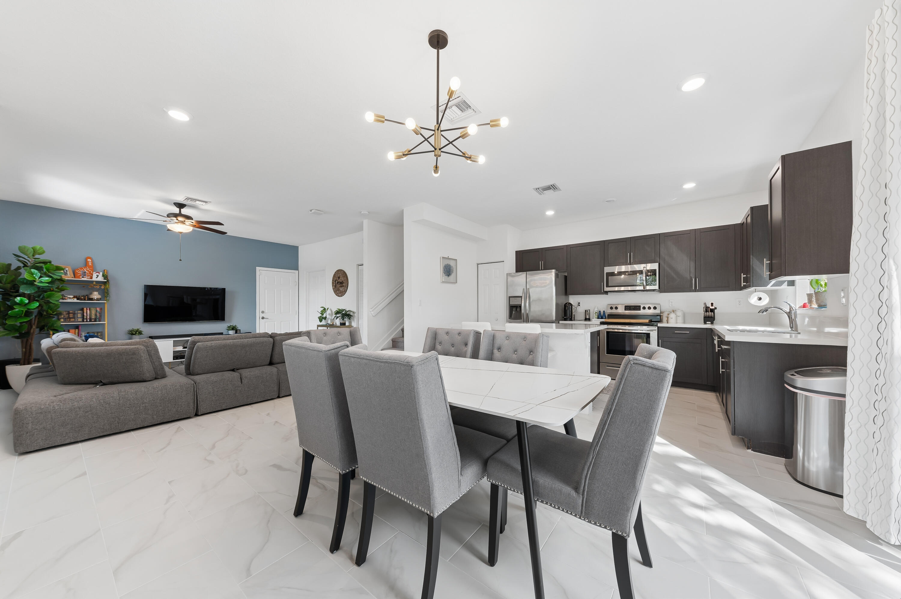 TROTTERS CHASE - Residential