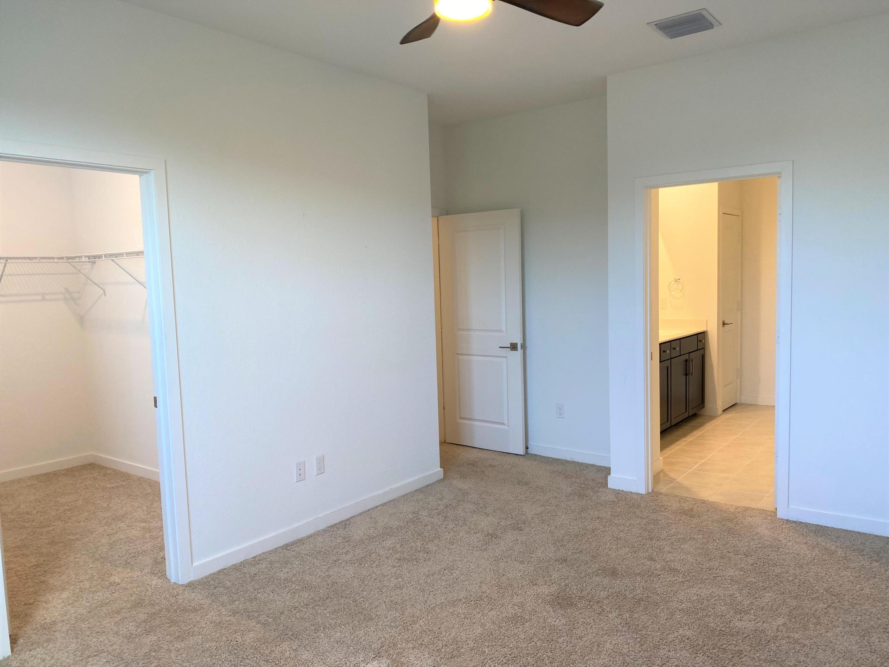 TOWN COMMONS - Residential Lease