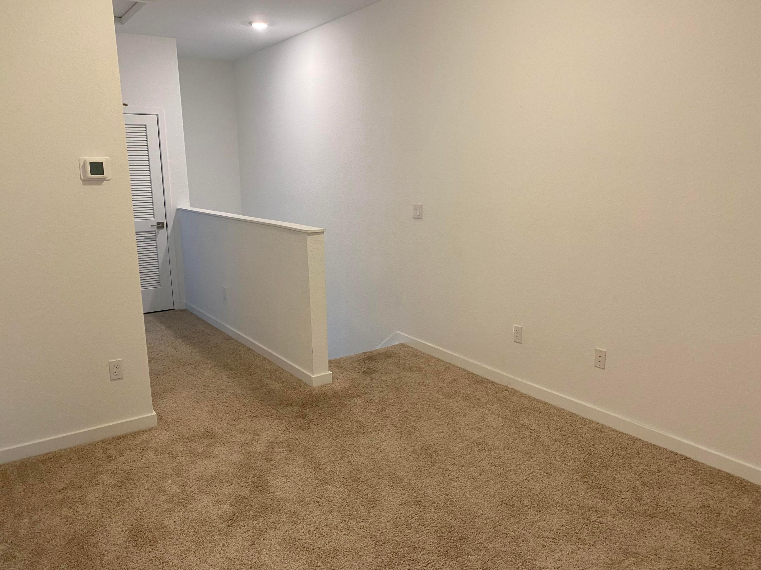 TOWN COMMONS - Residential Lease