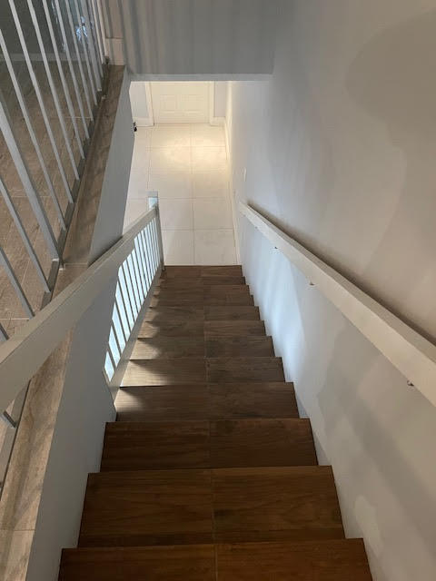 VISTA GARDENS I CONDO - Residential