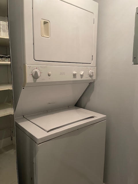 VISTA GARDENS I CONDO - Residential