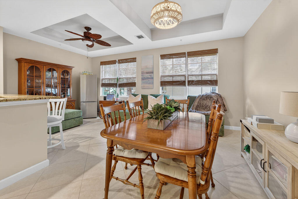 HARBOUR OAKS - Residential Lease