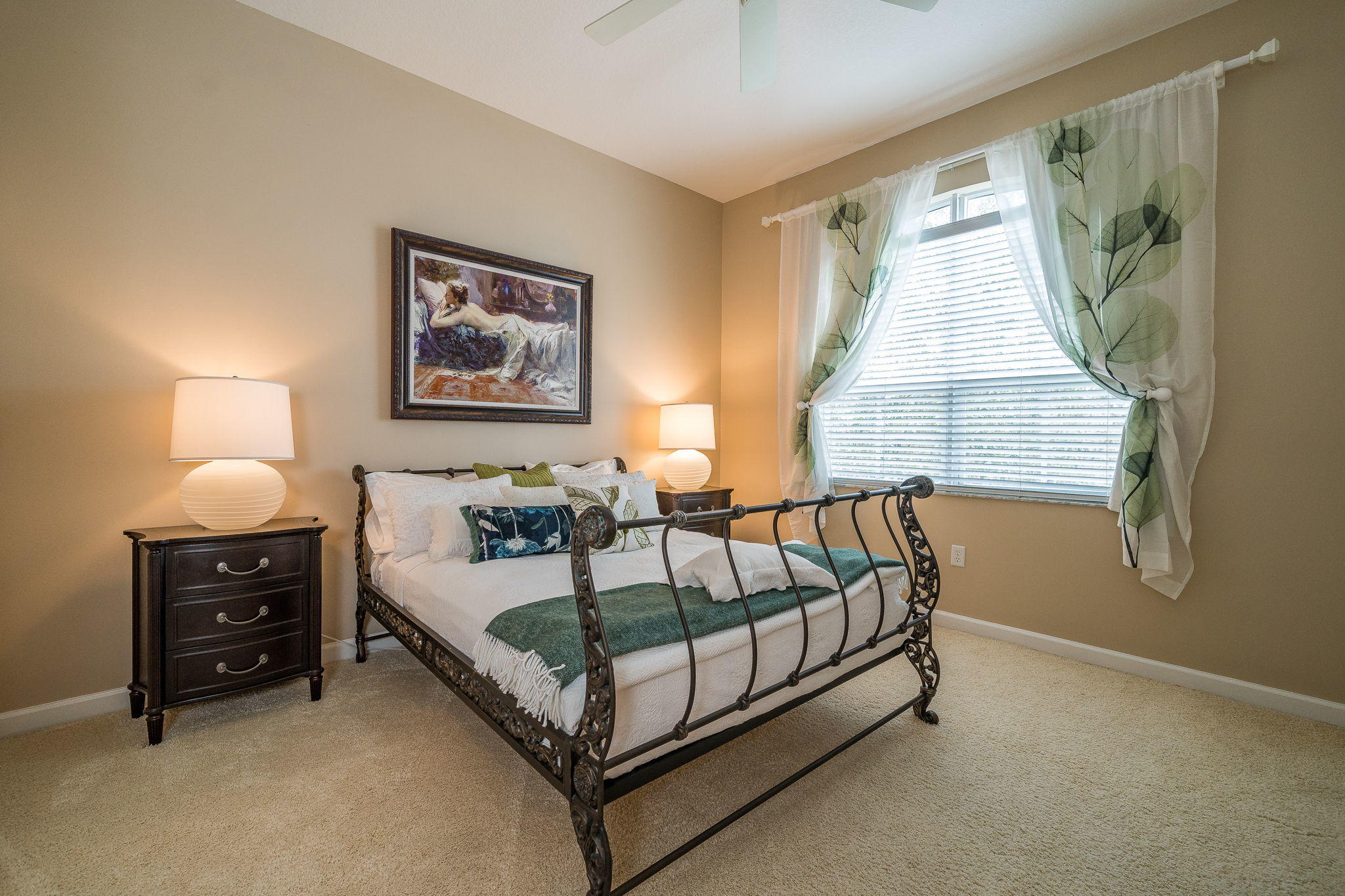 HARBOUR OAKS - Residential Lease