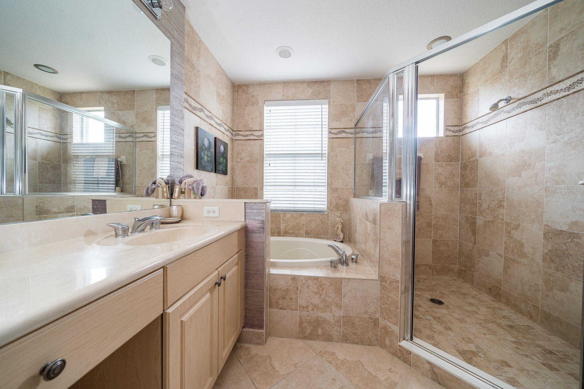 HARBOUR OAKS - Residential Lease