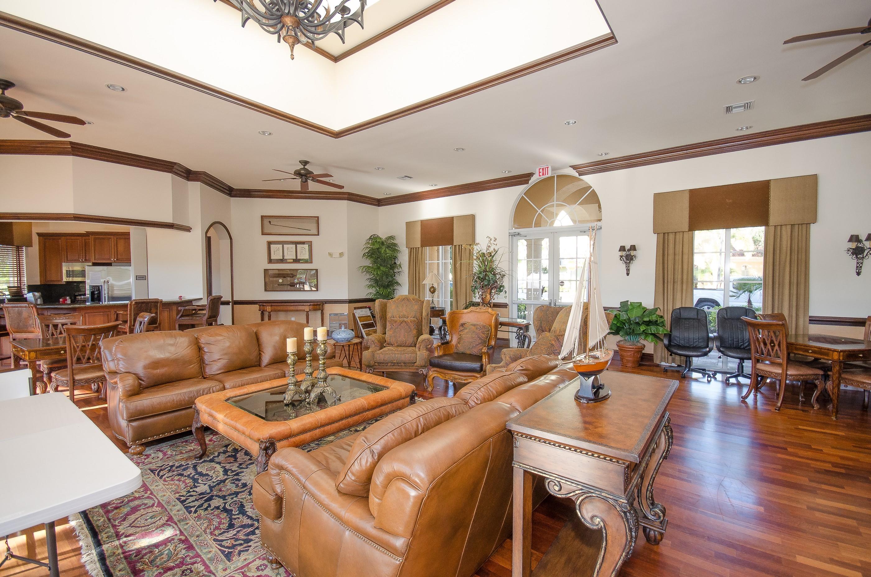 HARBOUR OAKS - Residential Lease