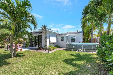 A home in Lake Worth Beach