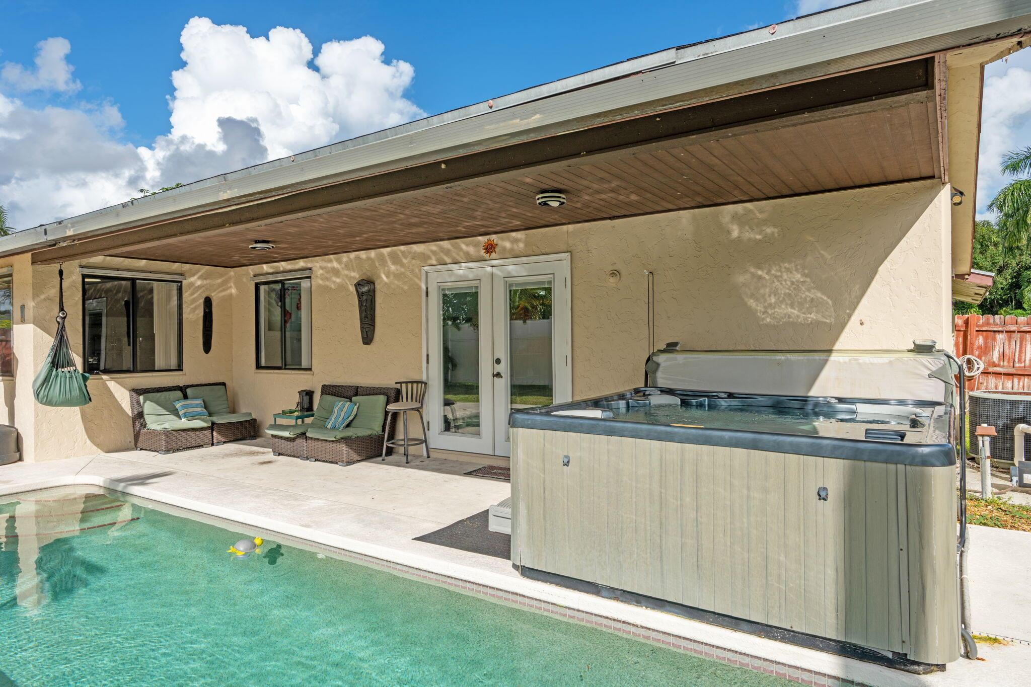 COUNTERPOINT ESTATES 10 - Residential