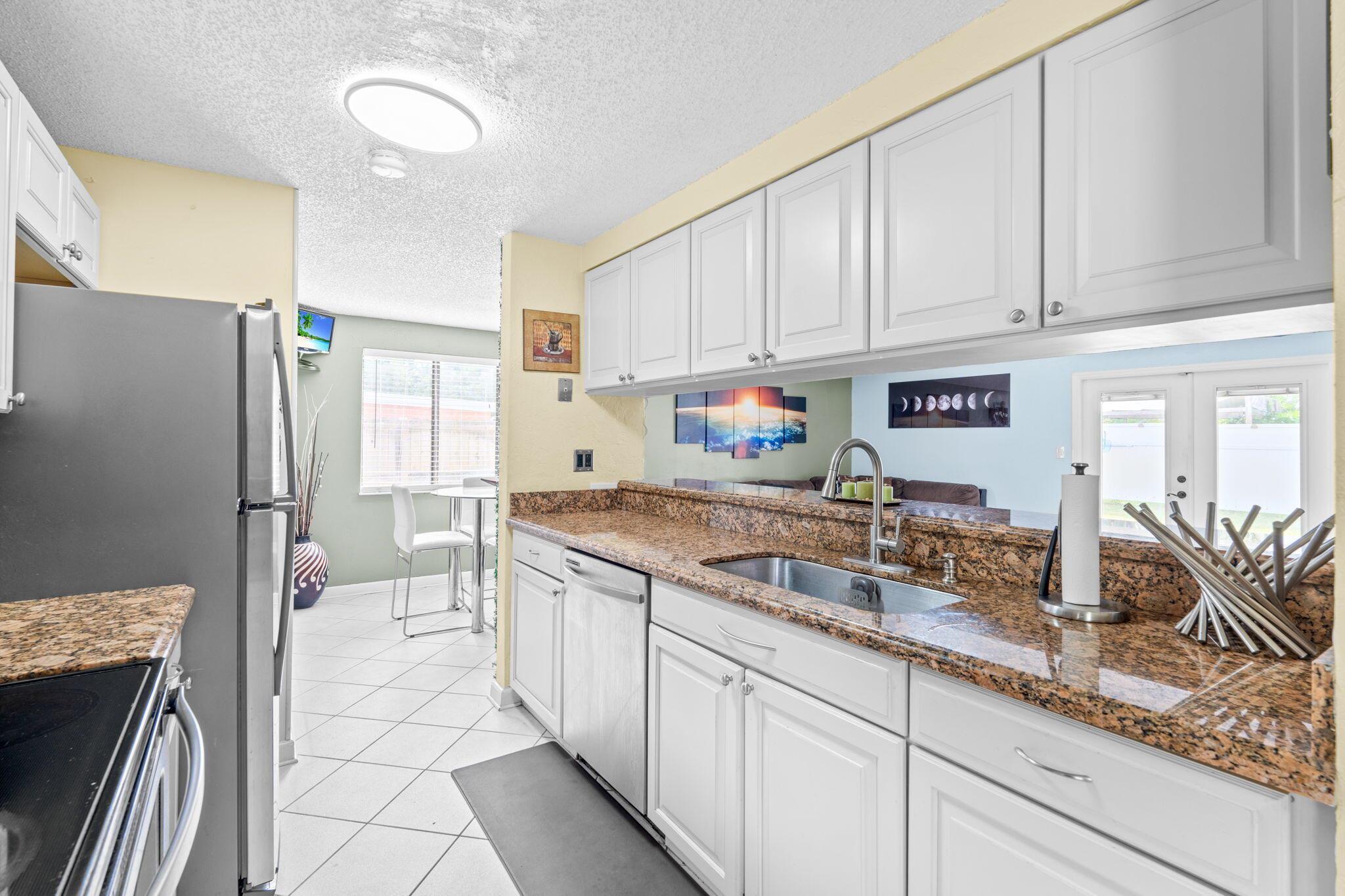 COUNTERPOINT ESTATES 10 - Residential