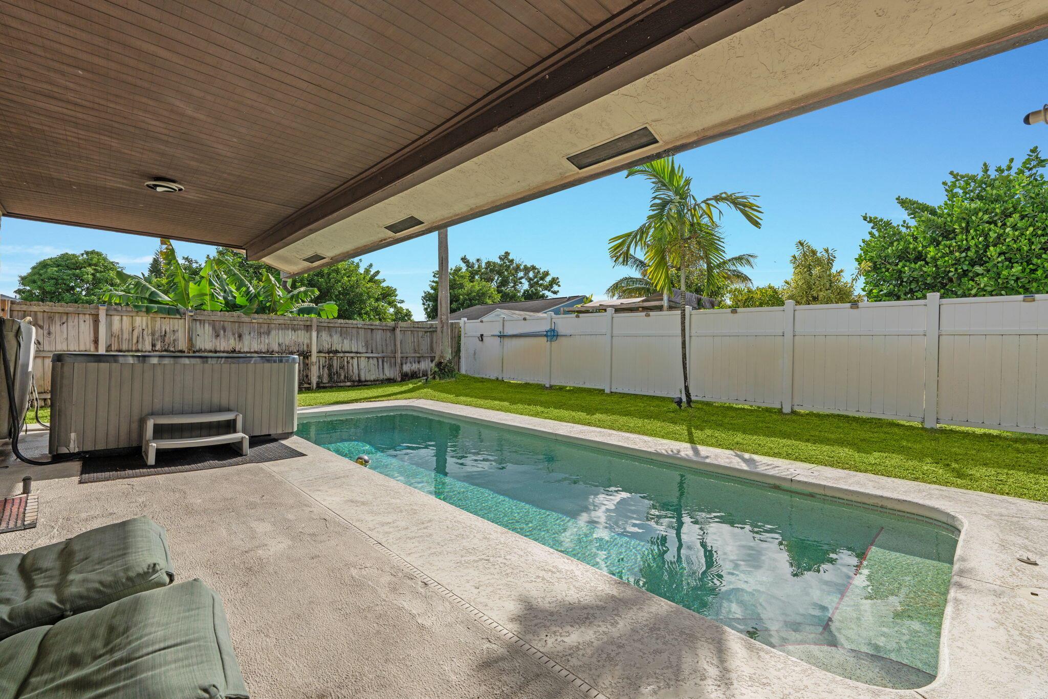COUNTERPOINT ESTATES 10 - Residential