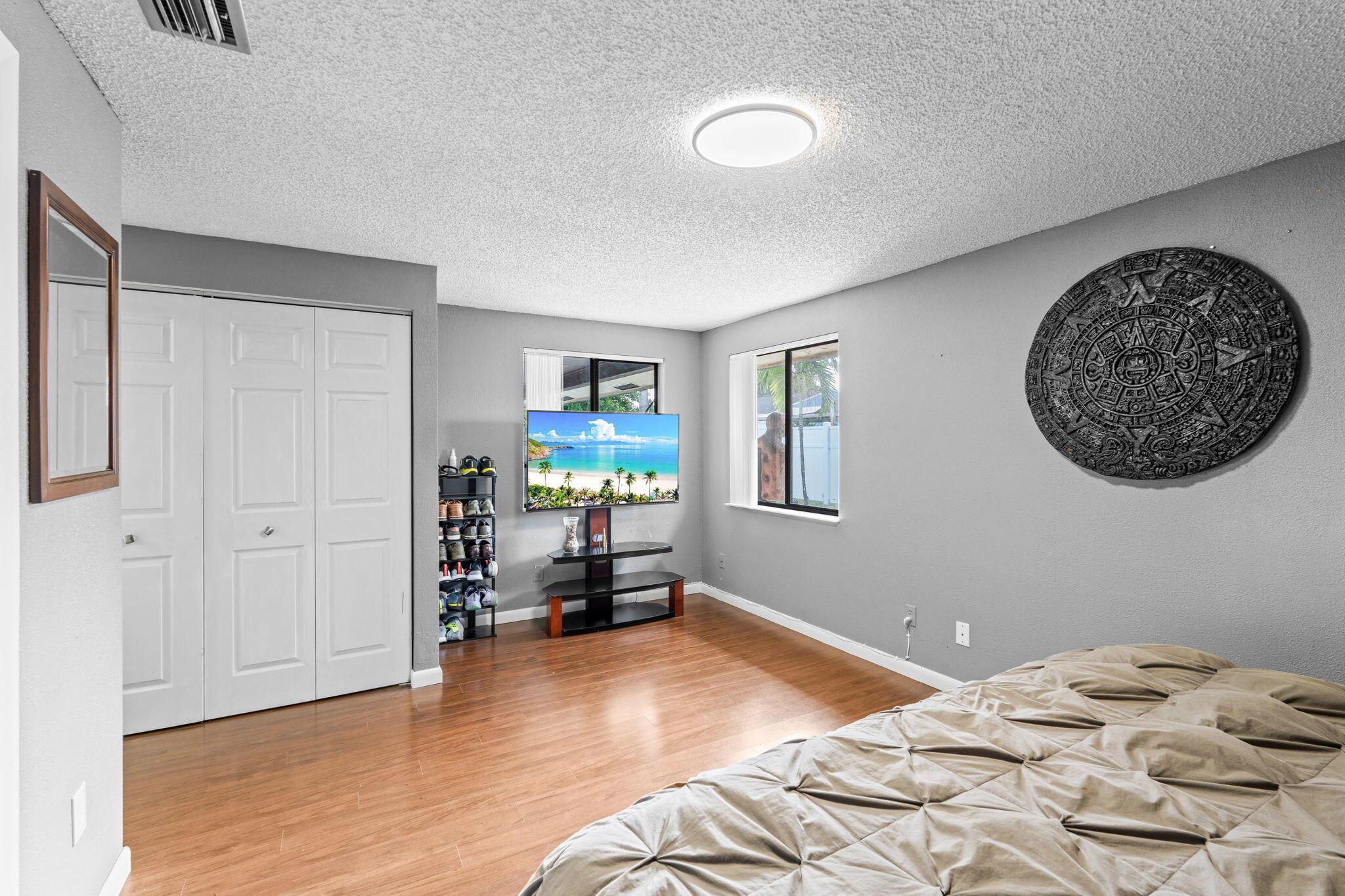 COUNTERPOINT ESTATES 10 - Residential