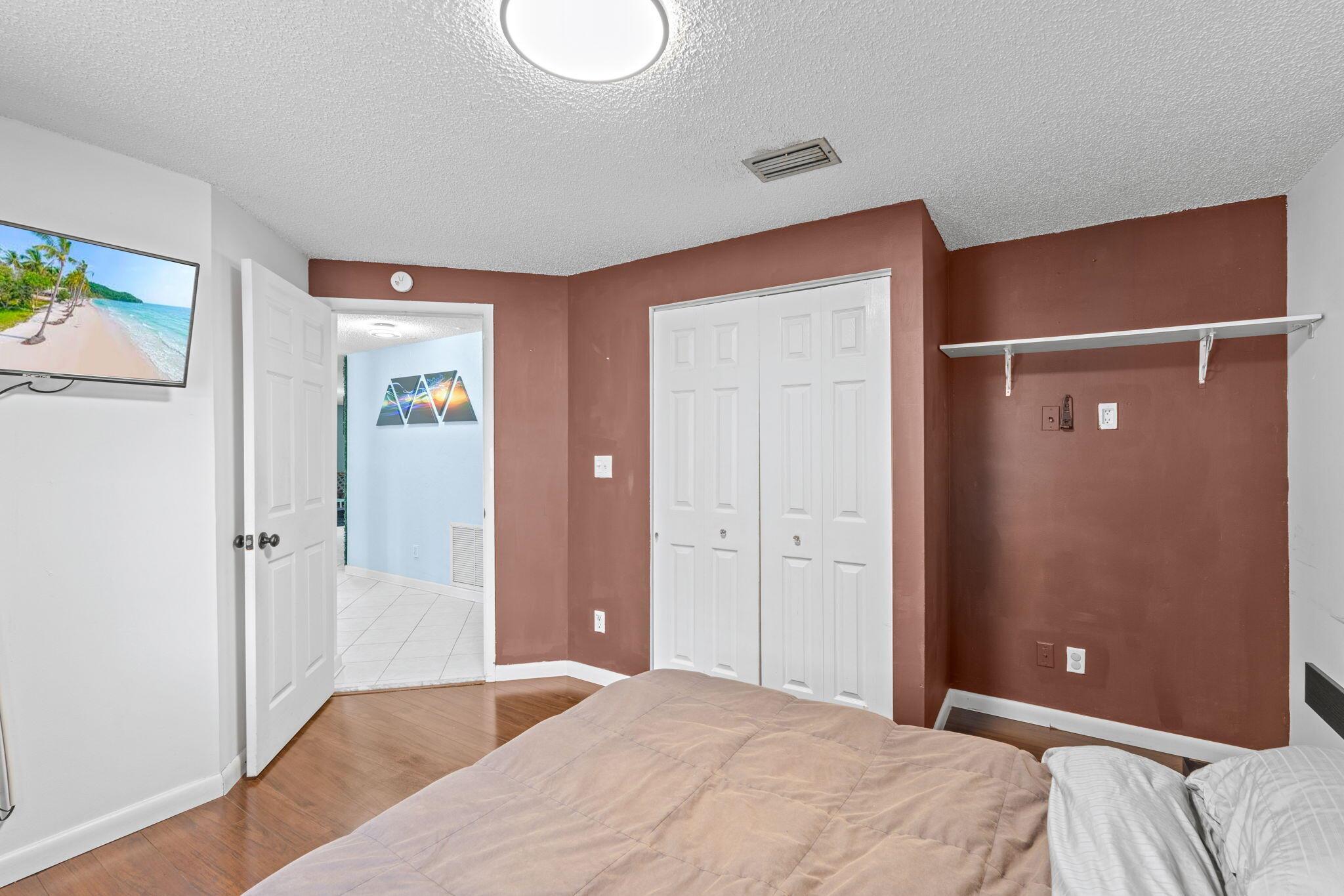 COUNTERPOINT ESTATES 10 - Residential