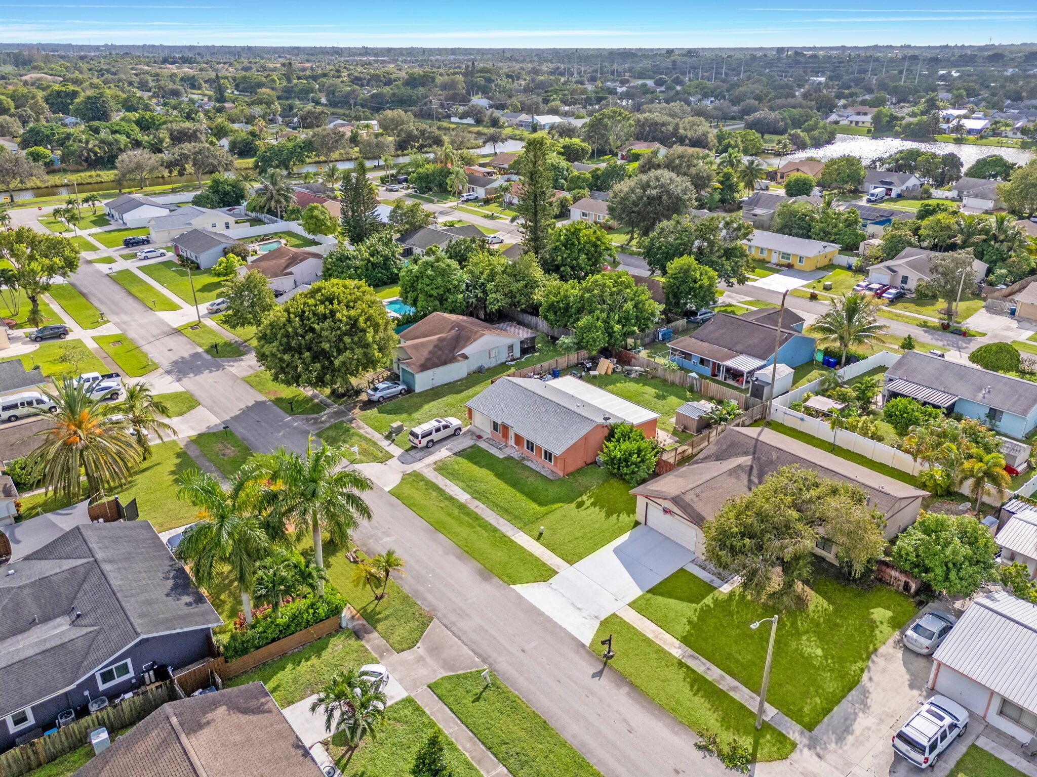 COUNTERPOINT ESTATES 10 - Residential