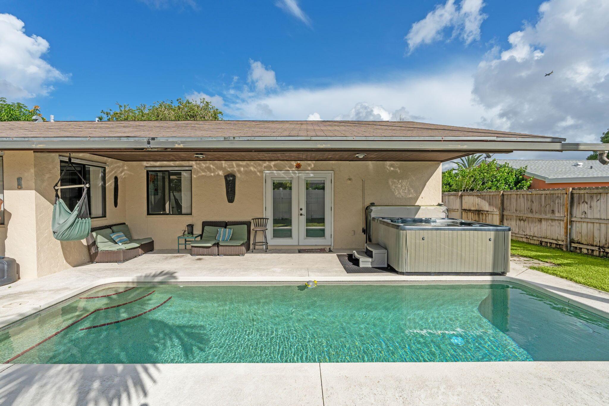 COUNTERPOINT ESTATES 10 - Residential