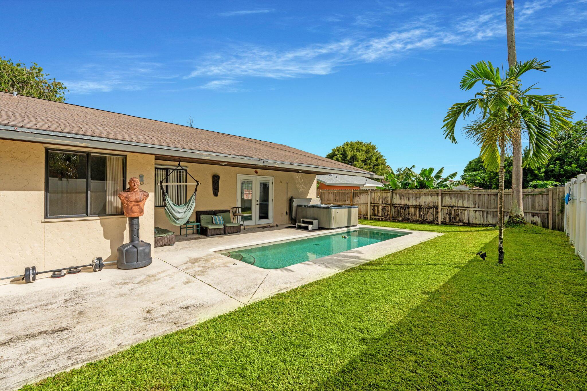 COUNTERPOINT ESTATES 10 - Residential