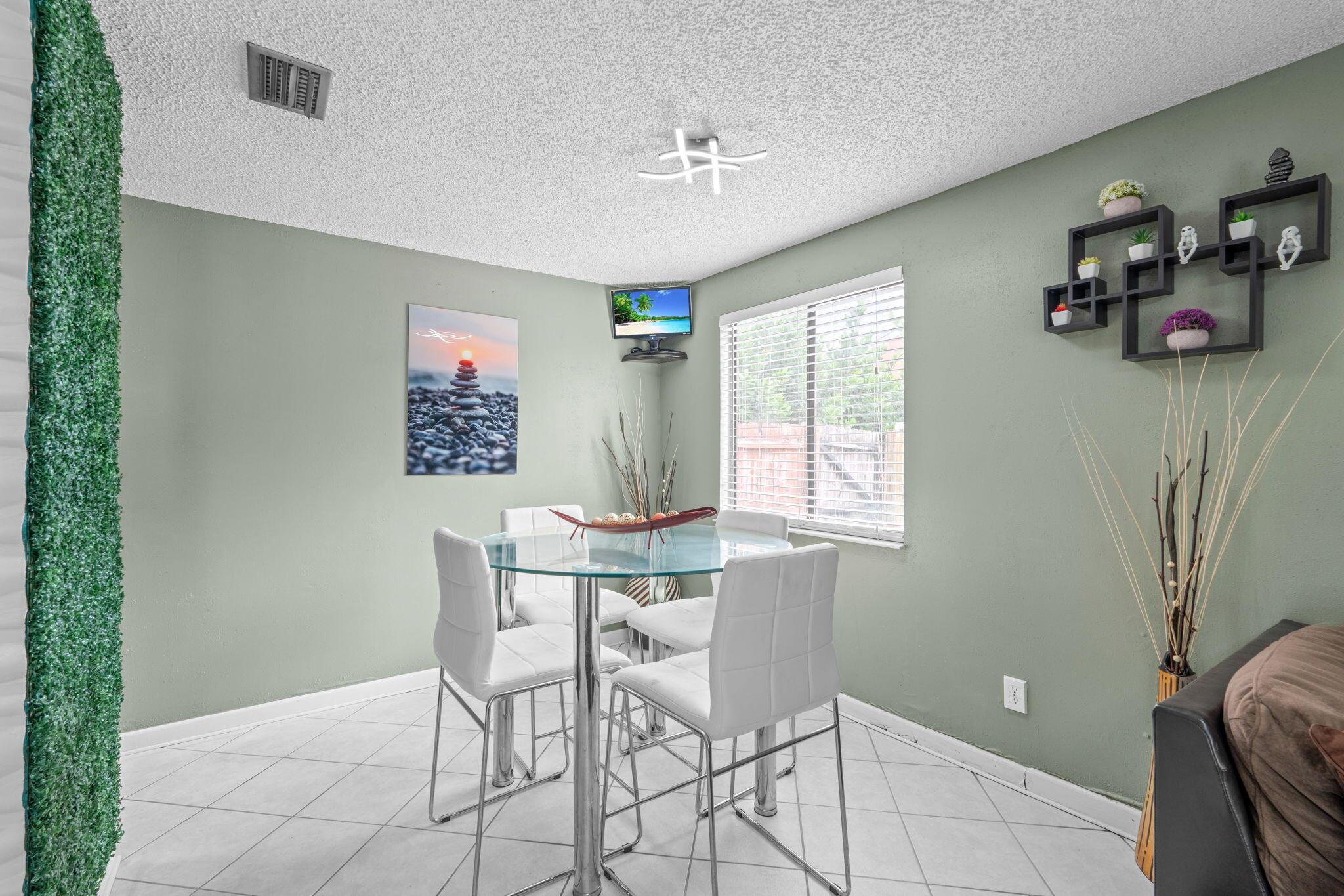 COUNTERPOINT ESTATES 10 - Residential