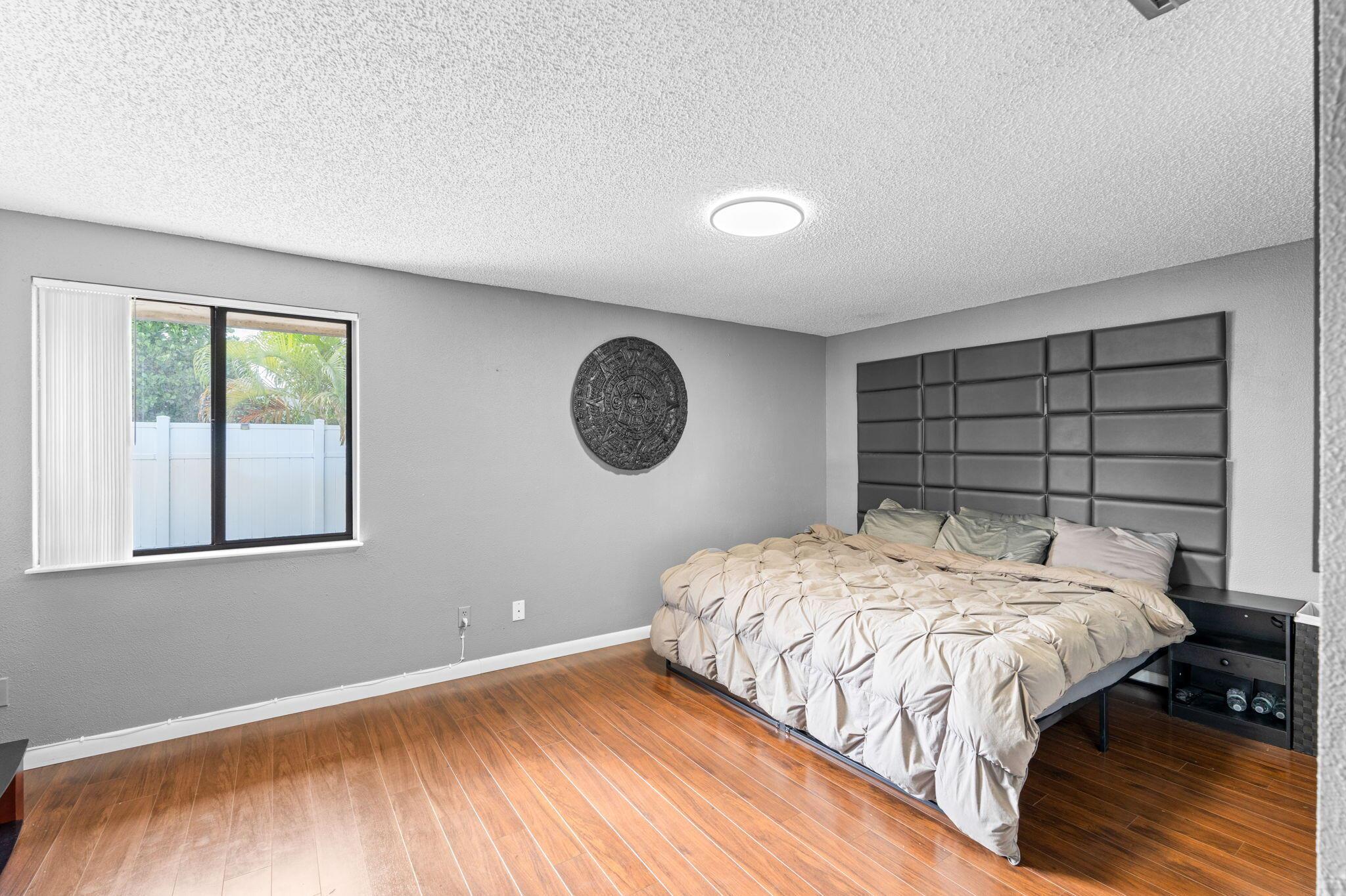 COUNTERPOINT ESTATES 10 - Residential
