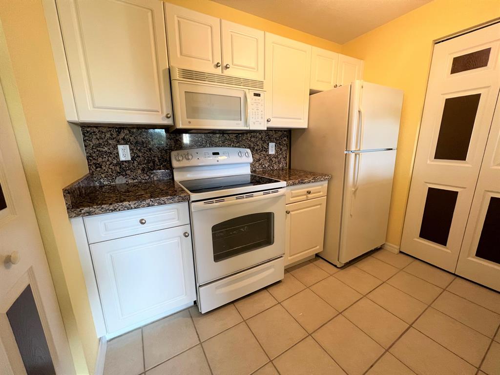 SAN MATERA THE GARDENS CO - Residential Lease