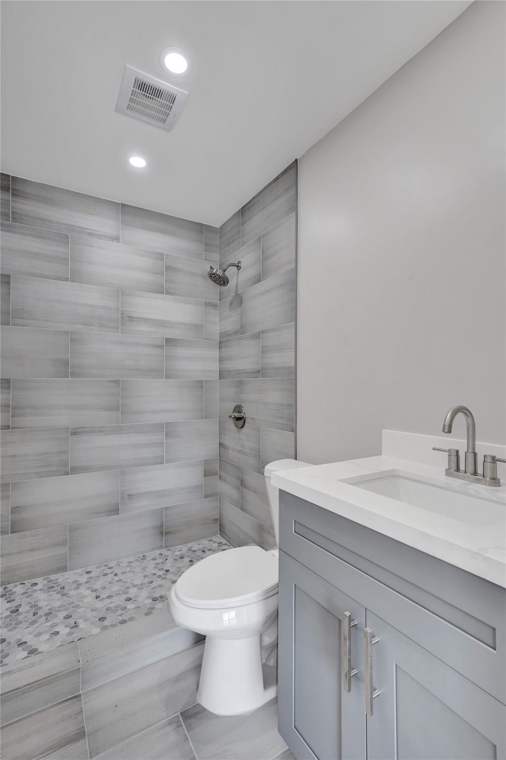 El Prado By The Lake - Residential