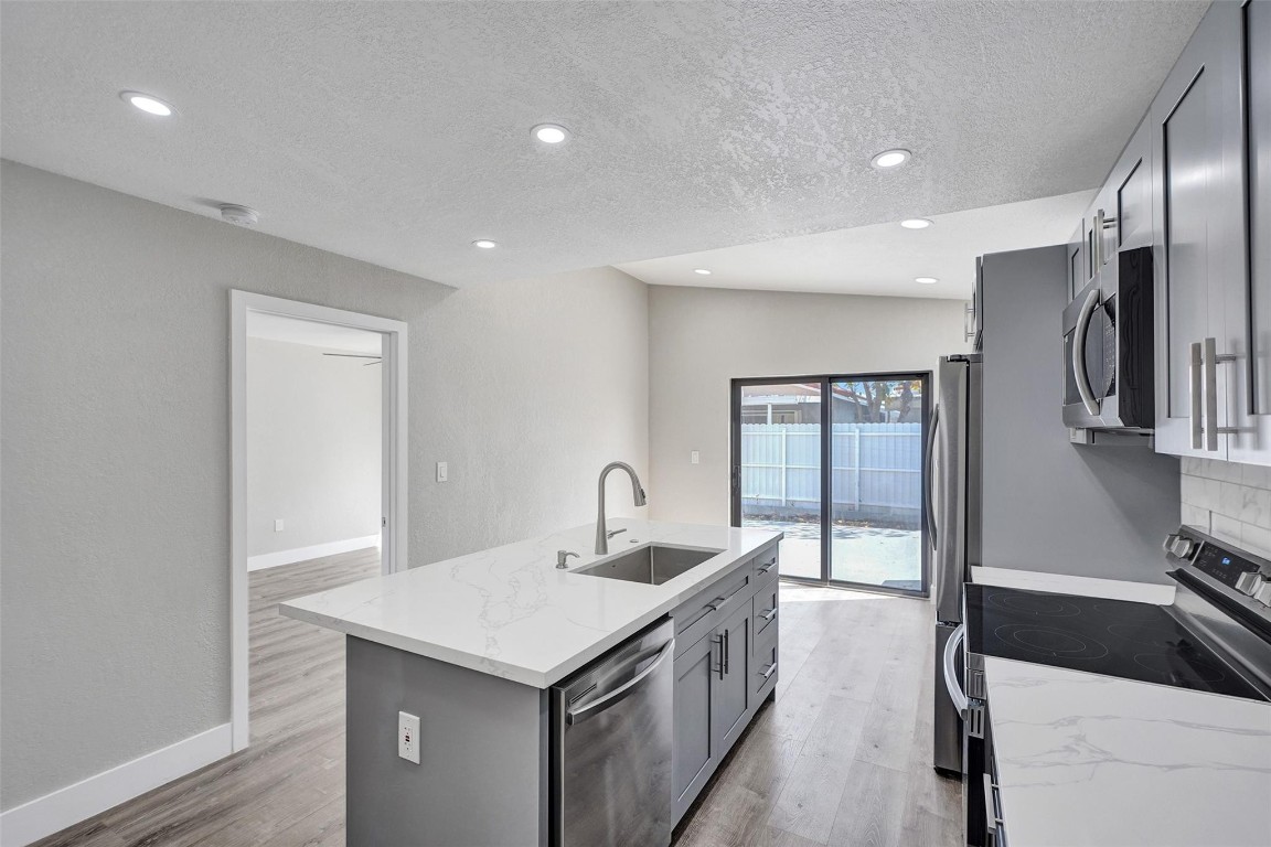 El Prado By The Lake - Residential