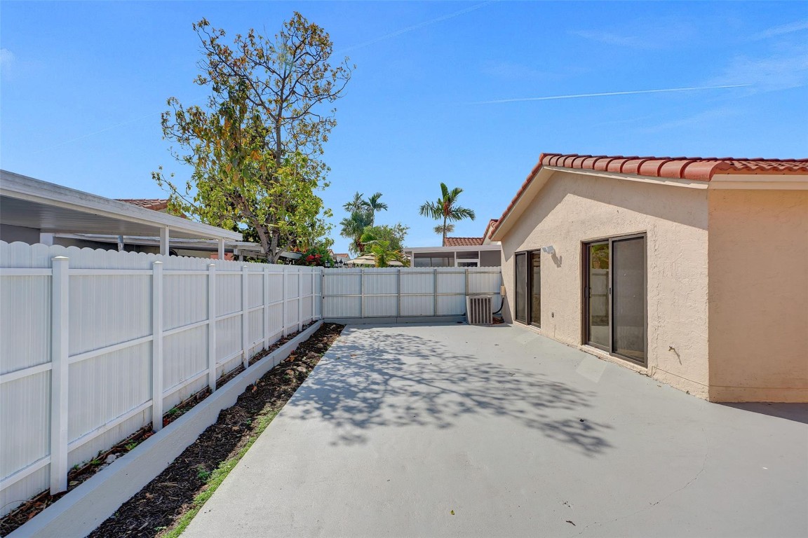 El Prado By The Lake - Residential