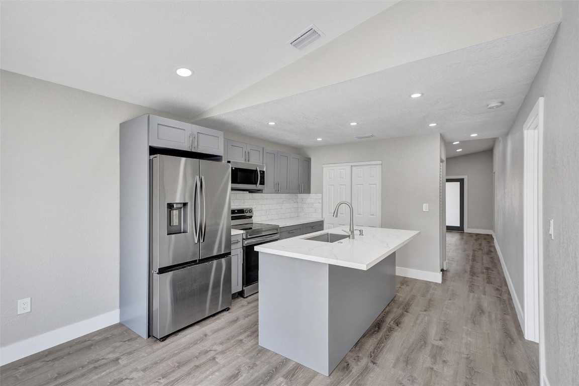 El Prado By The Lake - Residential