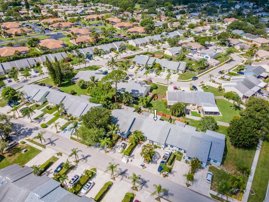 Photo of 107 Oakwood Drive, Jupiter, FL 33458 (MLS # R10732258)
