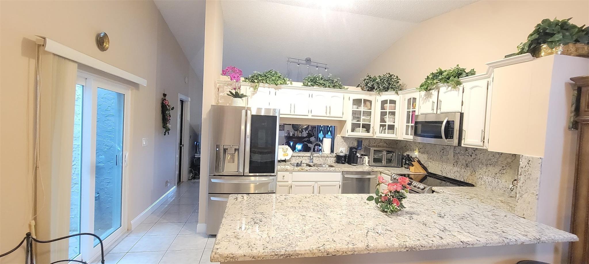 1065 NW 50th Dr 1065