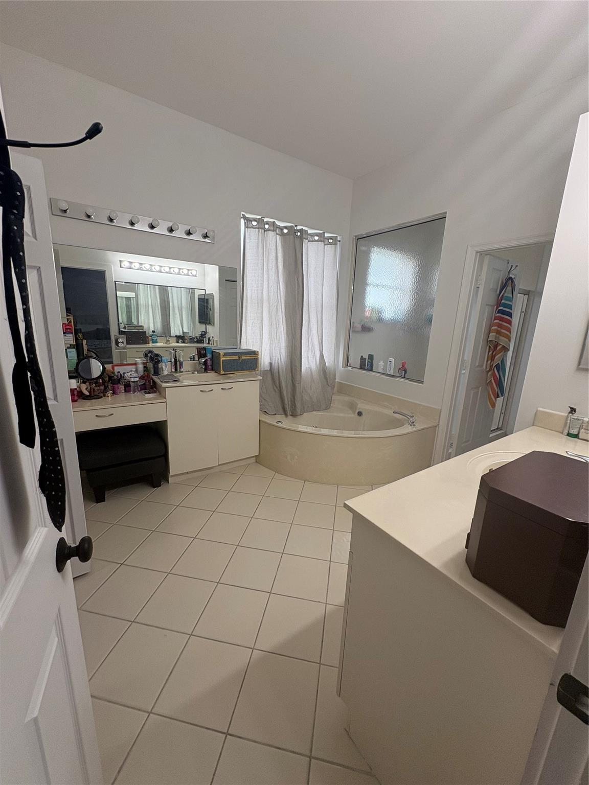 Madison Green 01 - Residential