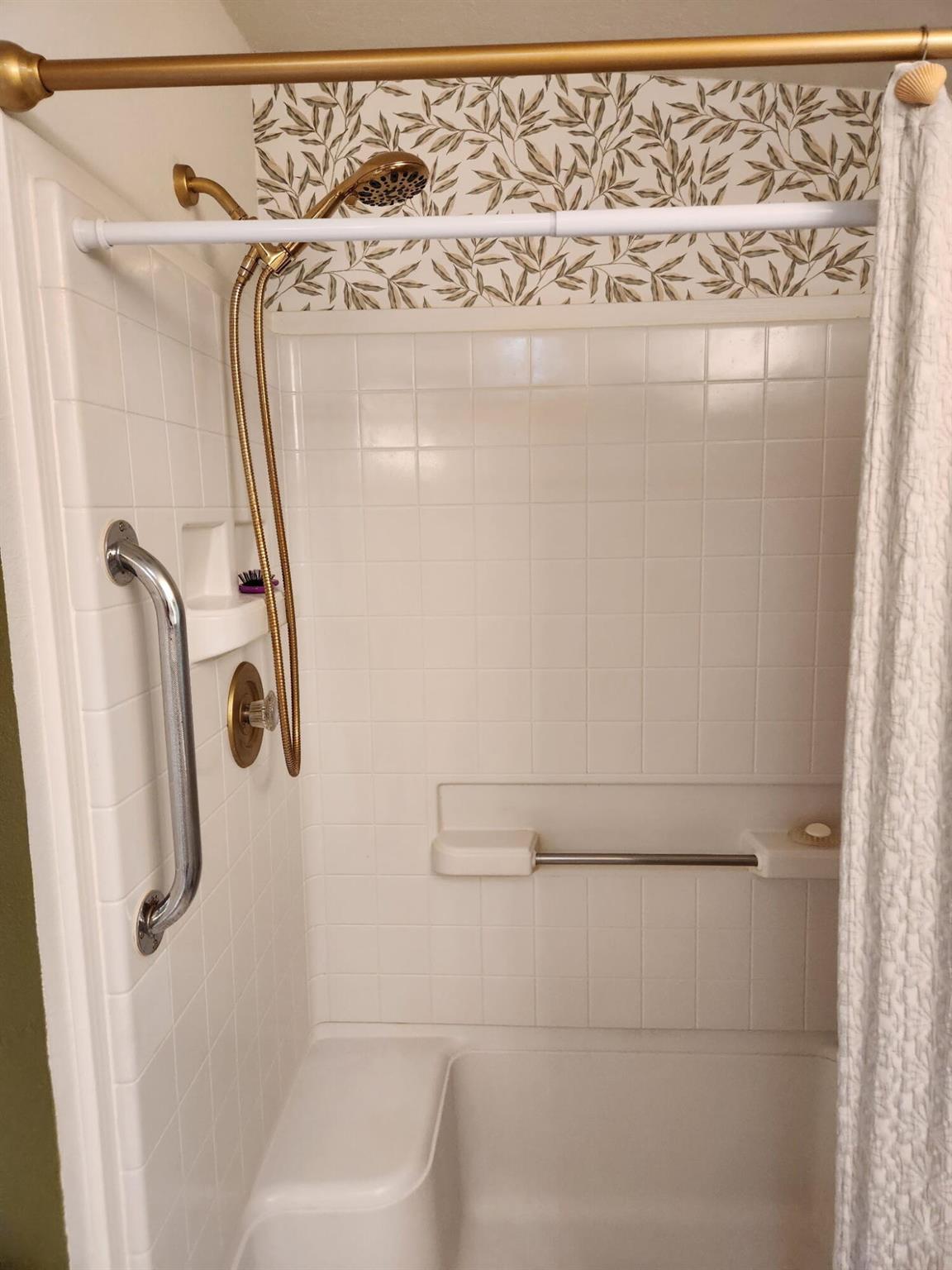 EAGLE'S RETREAT AT SAVANN - Residential