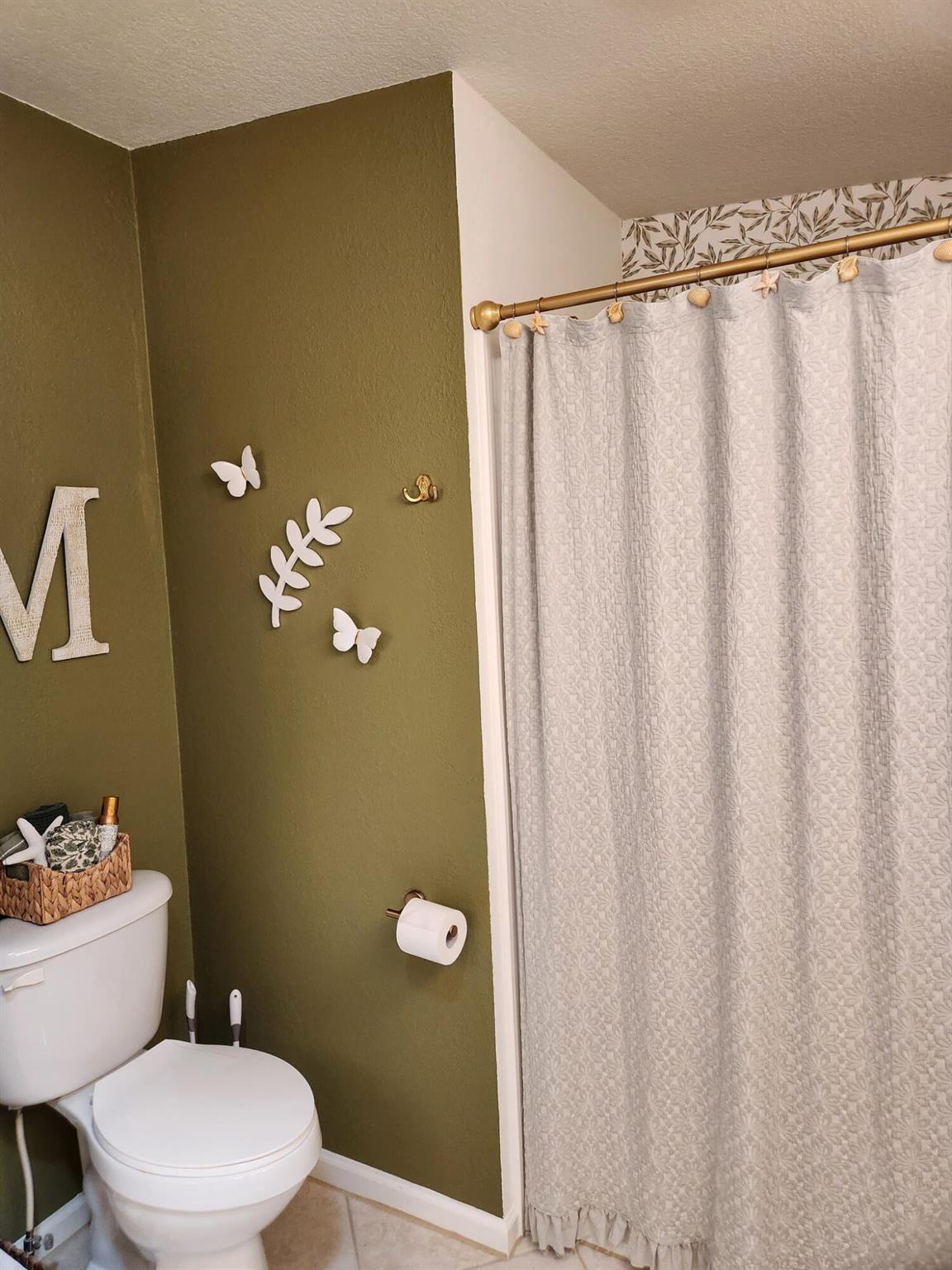 EAGLE'S RETREAT AT SAVANN - Residential