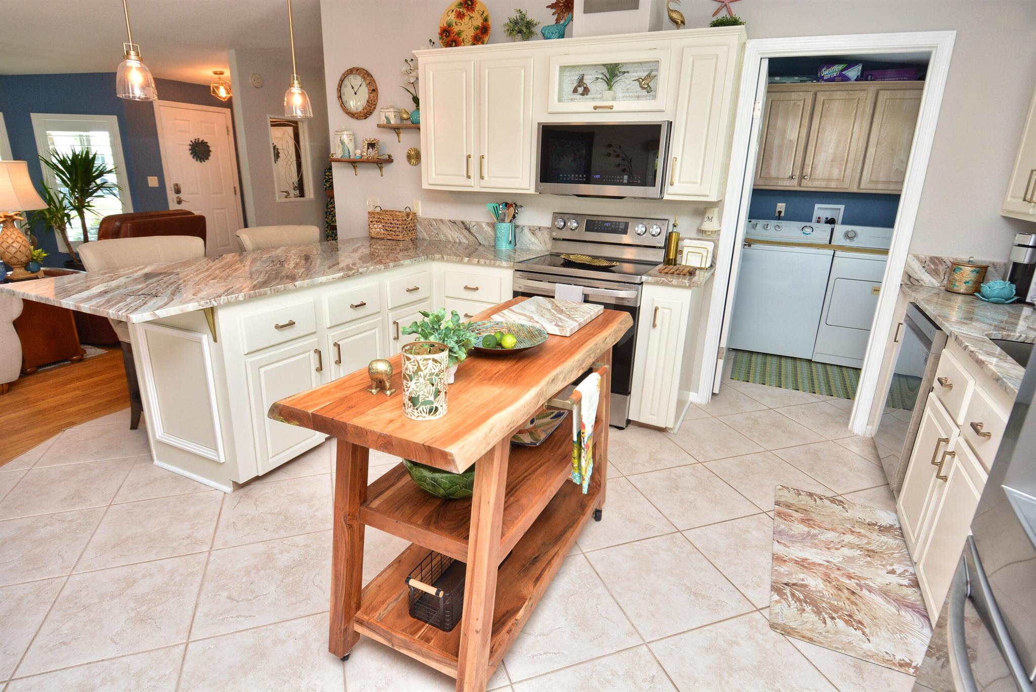 EAGLE'S RETREAT AT SAVANN - Residential