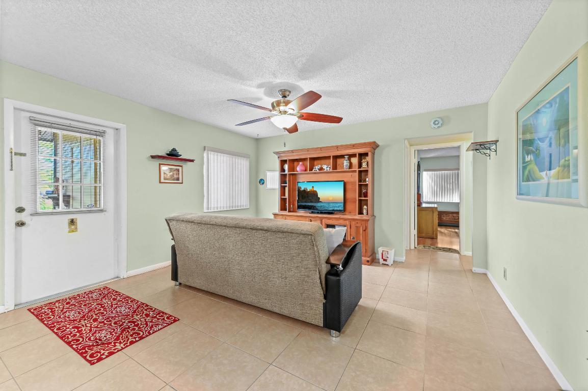 Pine Ridge South Condominiums - Residential