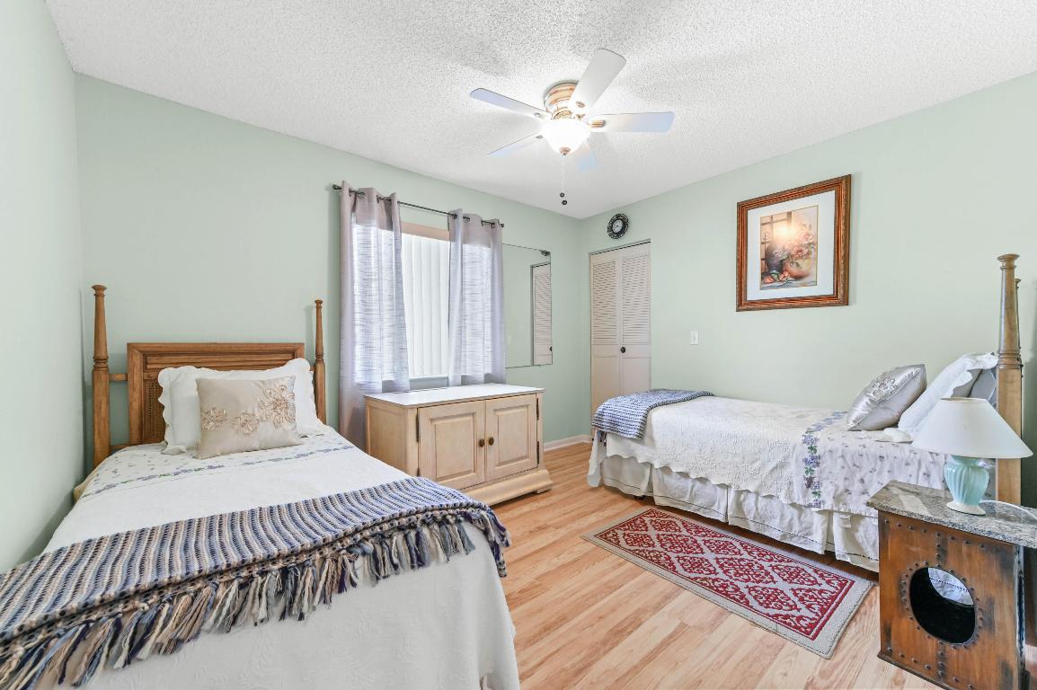 Pine Ridge South Condominiums - Residential