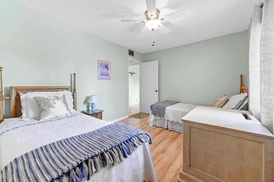 Pine Ridge South Condominiums - Residential