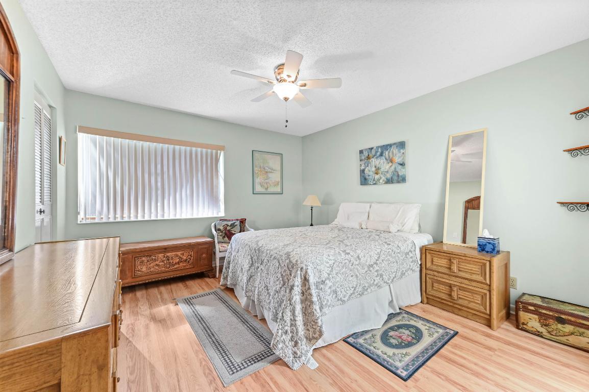 Pine Ridge South Condominiums - Residential