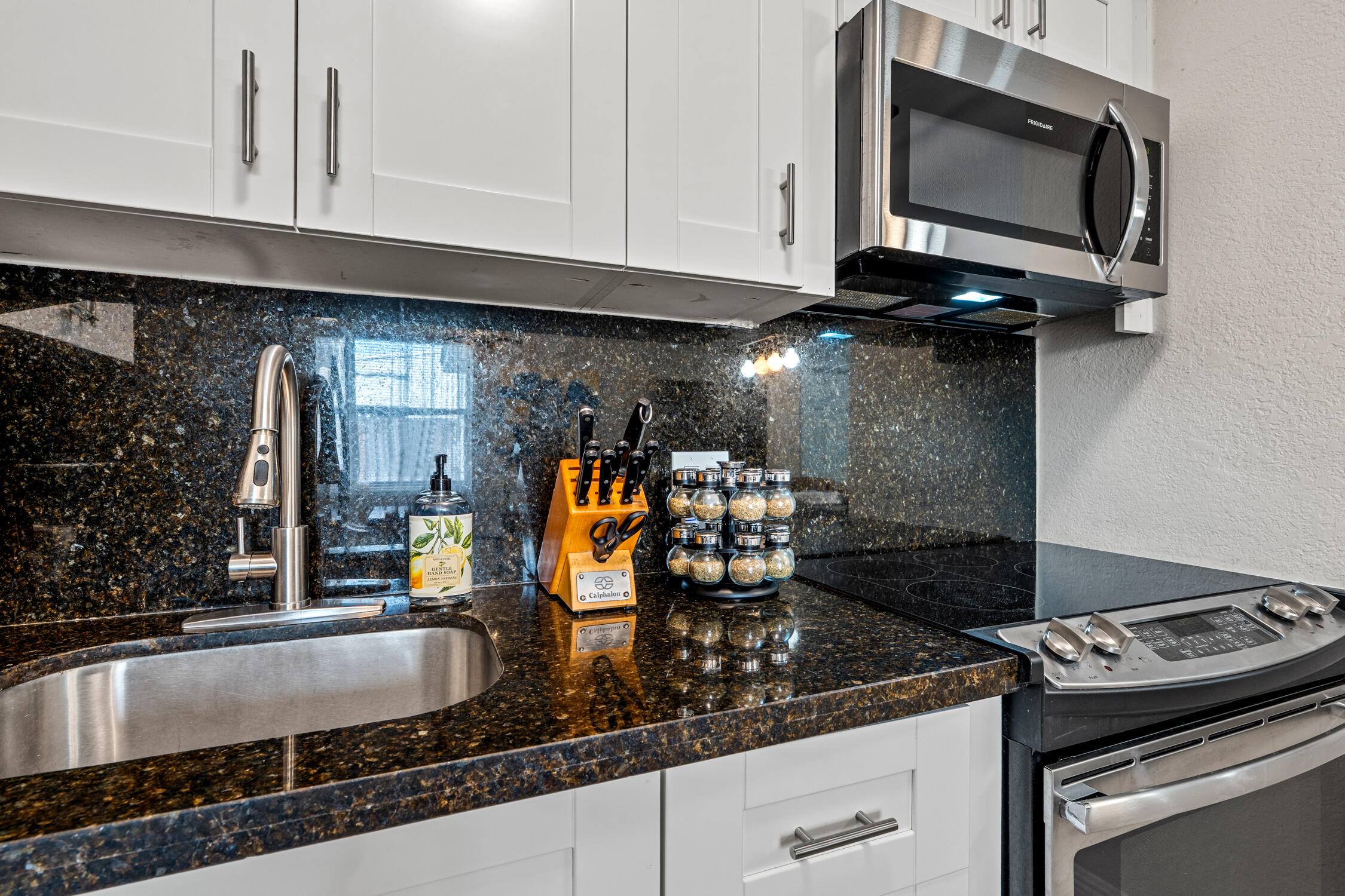 POINSETTIA HEIGHTS - Residential Lease