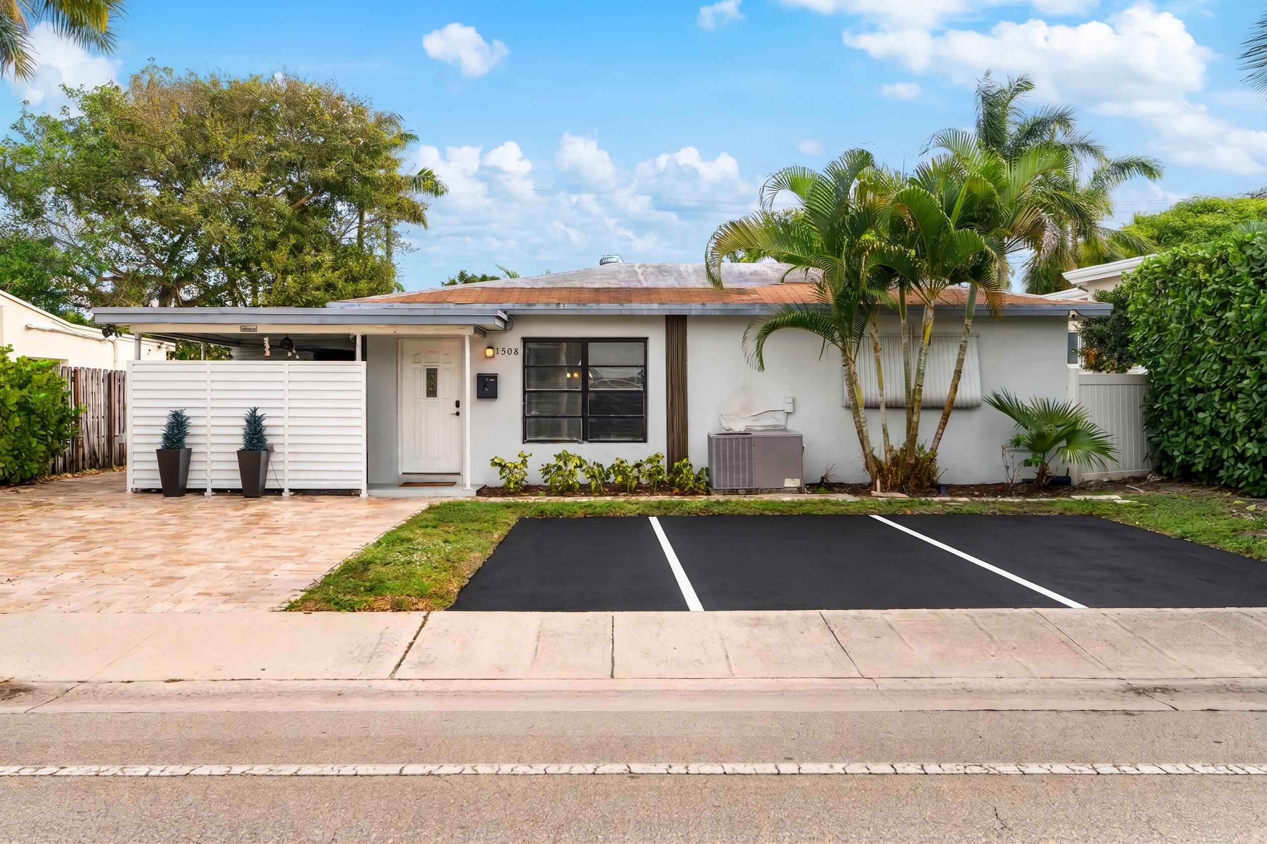 POINSETTIA HEIGHTS - Residential Lease