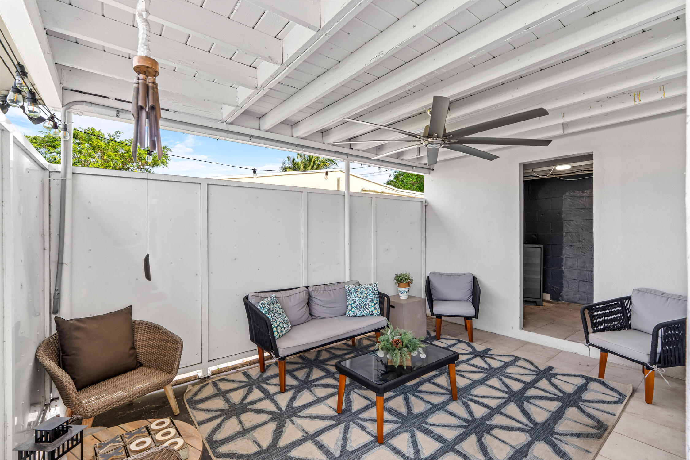 POINSETTIA HEIGHTS - Residential Lease