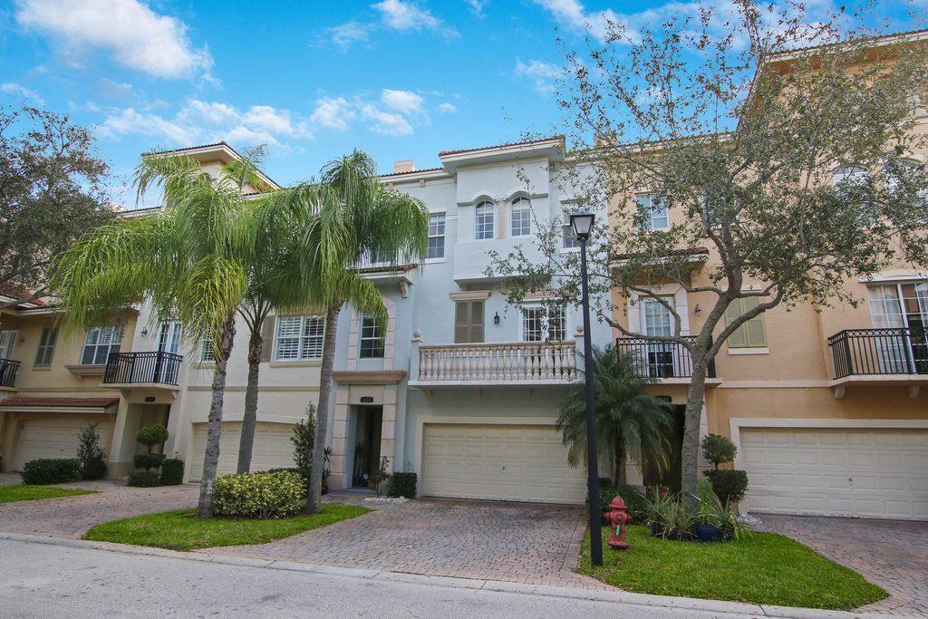 Photo of 2474 San Pietro Circle, Palm Beach Gardens, FL 33410 (MLS # R10778843)