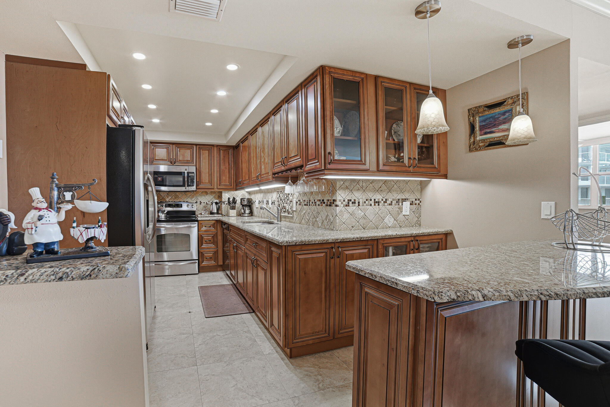 PATRICIAN OF PALM BEACH CONDO - Residential Lease