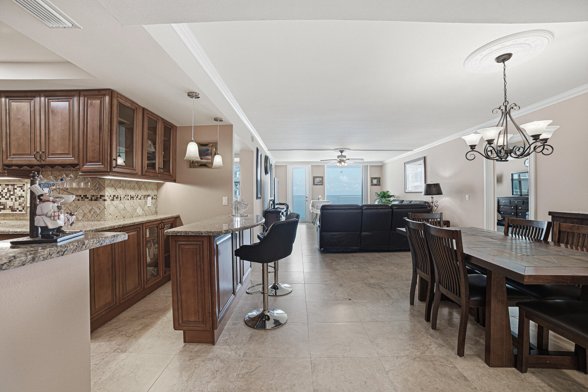 PATRICIAN OF PALM BEACH CONDO - Residential Lease