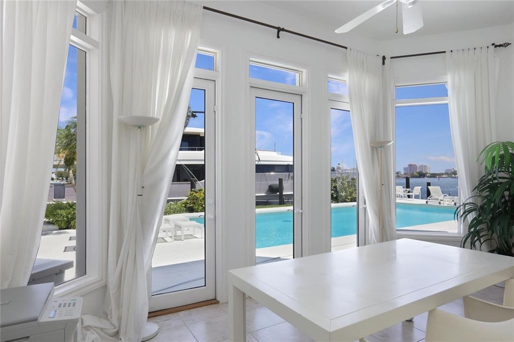 Lauderdale Harbors Sec A - Residential