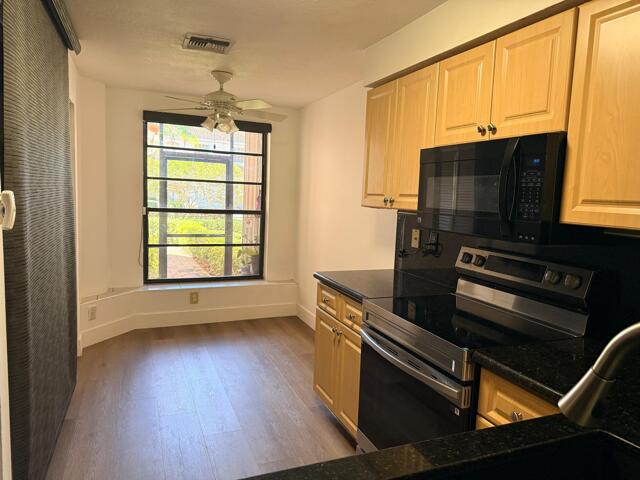 VILLA SAN REMO COND I & II FILED 3-23-89 IN OR6007 - Residential