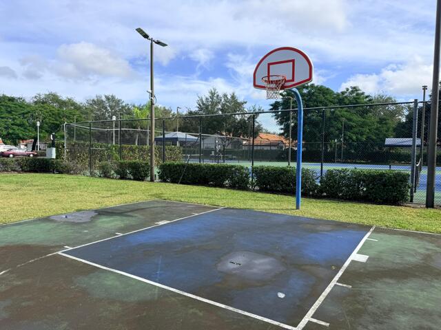 VILLA SAN REMO COND I & II FILED 3-23-89 IN OR6007 - Residential